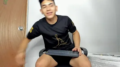 andrew_rose_ — Stripchat stream photo (Jun 2026)