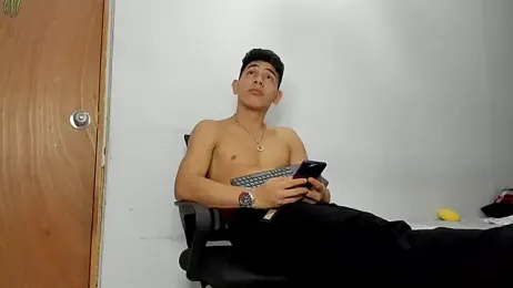 andrew_rose_ — Stripchat stream photo (Jun 2026)