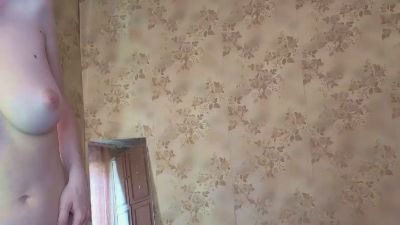 RoxannAbes — Cam4 stream photo (Mar 2026)