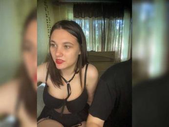 ohyet-kiss — вебкам-модель онлайн на bongacams