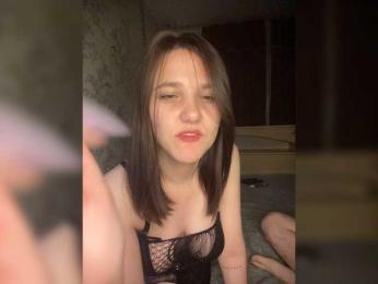 ohyet-kiss — вебкам-модель онлайн на bongacams