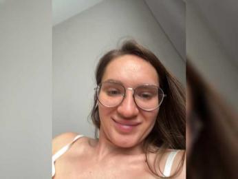 Vishka69 — вебкам-модель онлайн на bongacams