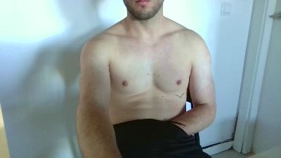 YoungFraser — Cam4 stream photo (Apr 2026)