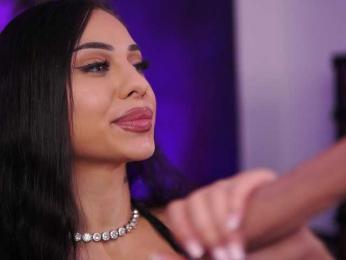 AzraReign — Bongacams profile photo