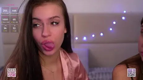 vivid_girls_vg — вебкам-модель онлайн на stripchat