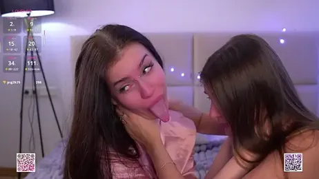 vivid_girls_vg — вебкам-модель онлайн на stripchat