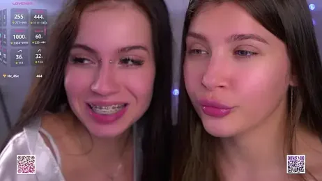 vivid_girls_vg — вебкам-модель онлайн на stripchat