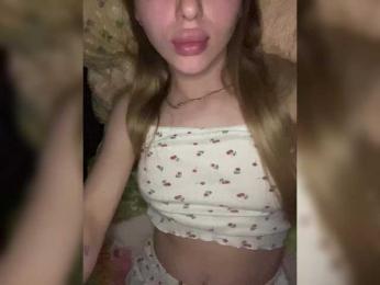 Sweet22girl21242 — Bongacams stream photo (May 2026)