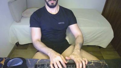 Lealboy — Cam4 stream photo (Mar 2026)