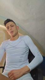 robinodxxx — Cam4 stream photo (Apr 2026)