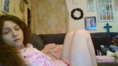 QueenCrimson — Cam4 stream photo (Aug 2026)