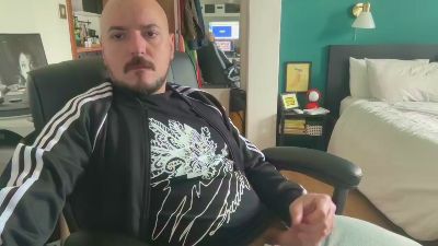 huntin_bears — Cam4 stream photo (Feb 2026)