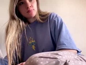 miica18y — вебкам-модель онлайн на chaturbate