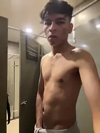 The_Conquer — вебкам-модель онлайн на stripchat