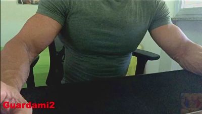 guardami2 — вебкам-модель онлайн на cam4