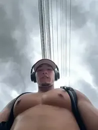 Horny_nick19 — вебкам-модель онлайн на stripchat