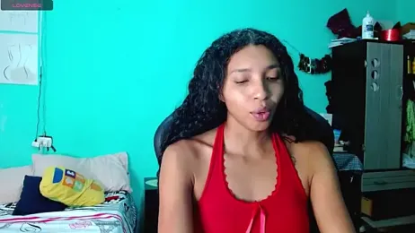sensitive_brunette — Stripchat profile photo