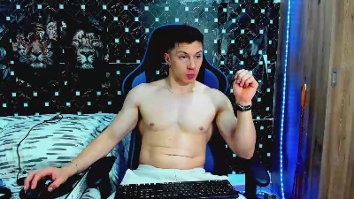 javiersexyvoy — Cam4 stream photo (Jul 2026)