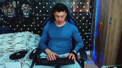 javiersexyvoy — Cam4 stream photo (Jul 2026)