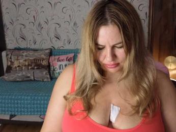 AvaQueen — Bongacams stream photo (Sep 2026)