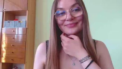 EllyHEARTx — Cam4 stream photo (May 2026)