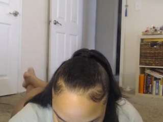 elegance — вебкам-модель онлайн на camsoda