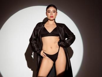 PiaDuran — вебкам-модель онлайн на livejasmin