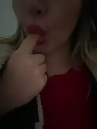 AlivePoor — Stripchat stream photo (Feb 2026)