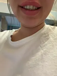 AlivePoor — Stripchat stream photo (Feb 2026)