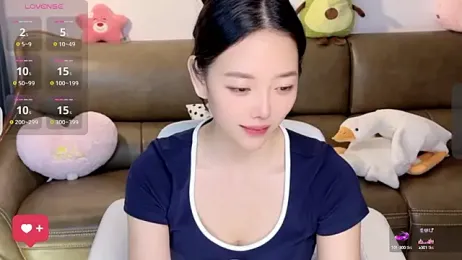 ziyu111 — Stripchat stream photo (Jun 2025)
