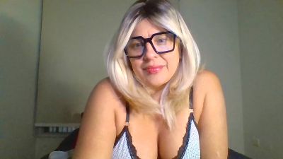 LadySuMilf — Cam4 stream photo (Aug 2026)