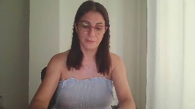 carlottas — вебкам-модель онлайн на cam4