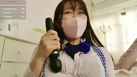 maii- — вебкам-модель онлайн на stripchat