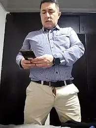 BigCristh79 — вебкам-модель онлайн на stripchat