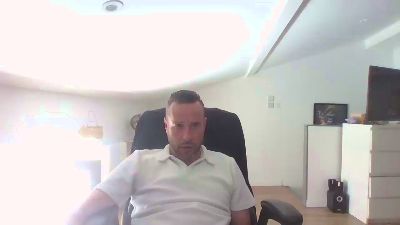 pierre752 — Cam4 stream photo (May 2026)