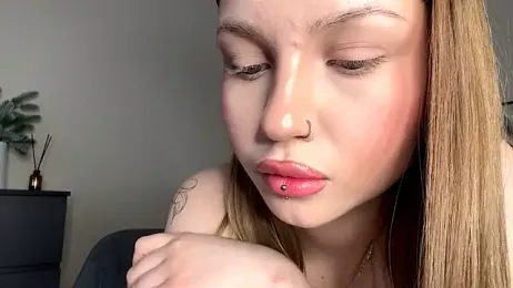 PledHoly — Stripchat stream photo (Feb 2026)