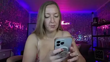 lucyallen4201 — Stripchat stream photo (Apr 2026)