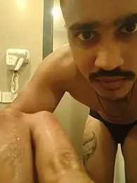 Mrgill09 — вебкам-модель онлайн на stripchat