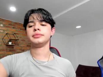 handsomeboys19 — chaturbate