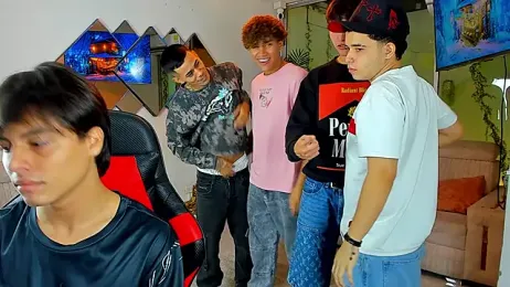 Houseofwarrios — Stripchat stream photo (Mar 2026)