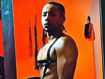 AlejoHunter — вебкам-модель онлайн на livejasmin