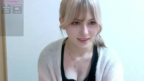 e_ri_ka93 — вебкам-модель онлайн на stripchat