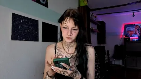 BlueVelvetBat — вебкам-модель онлайн на stripchat