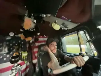 XMeF10 — Stripchat stream photo (Mar 2026)