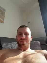 trainwithme — вебкам-модель онлайн на stripchat