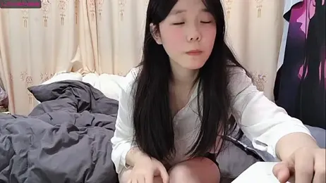 yuyu-888 — Stripchat stream photo (Feb 2025)
