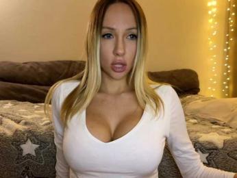 xs-suchka — Bongacams stream photo (Mar 2026)