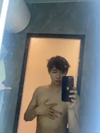 kakadan — вебкам-модель онлайн на stripchat