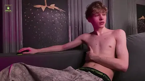 Kevin_Garsia — вебкам-модель онлайн на stripchat