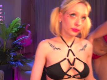 nikkisilk — вебкам-модель онлайн на chaturbate